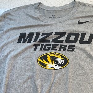 Nike Gray Mizzou Tigers Long Sleeve Dry Fit Tee in Athletic cut.